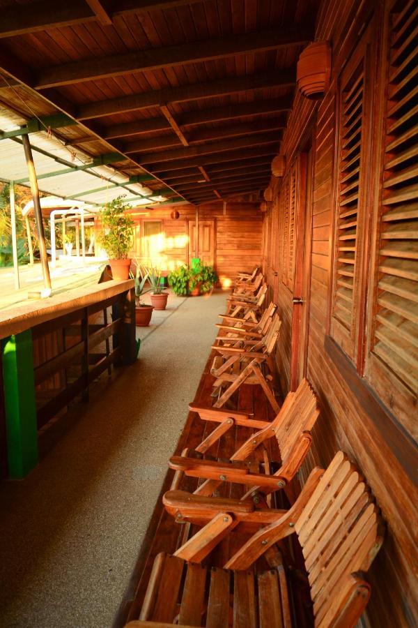 Hotel La Cascada Puntarenas Kültér fotó