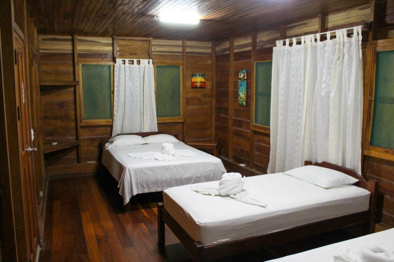 Hotel La Cascada Puntarenas Kültér fotó