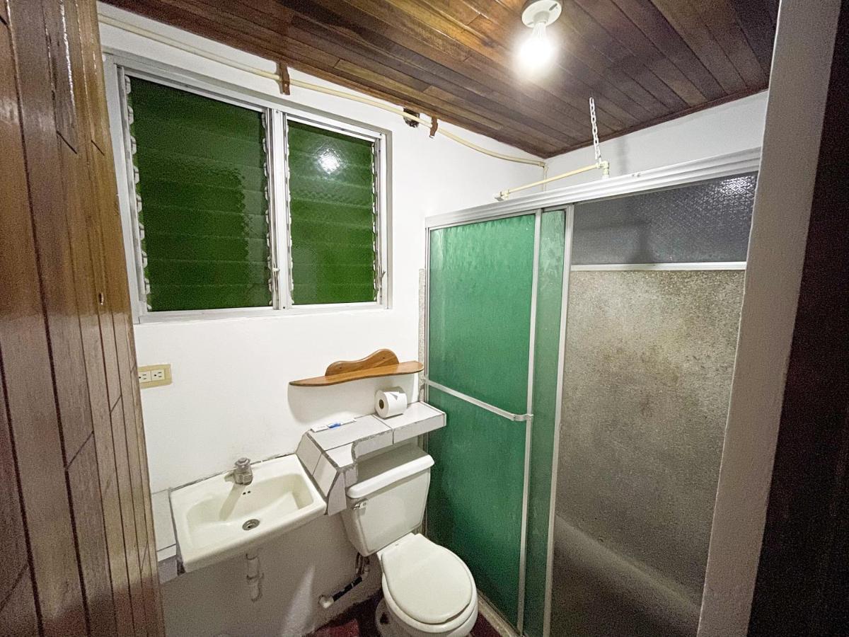 Hotel La Cascada Puntarenas Kültér fotó