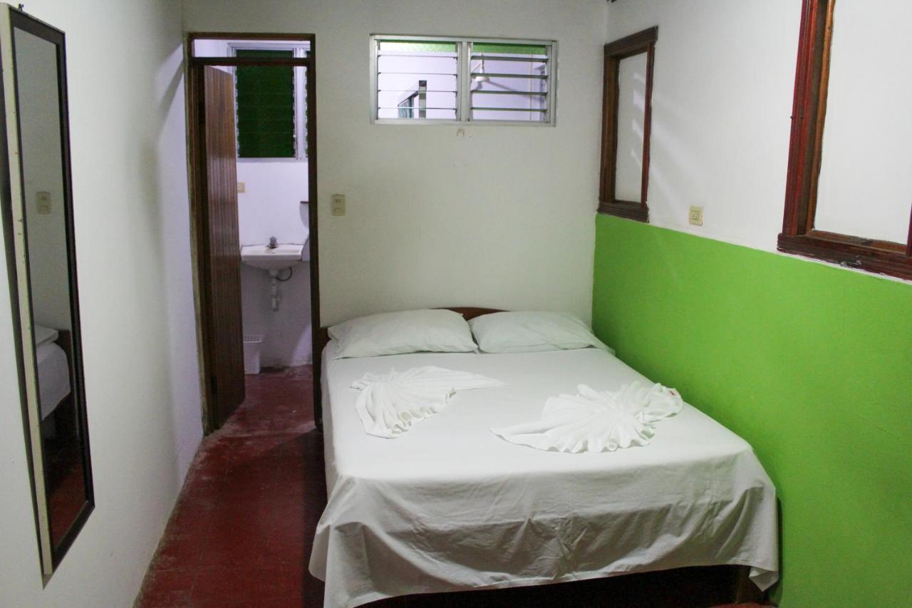 Hotel La Cascada Puntarenas Kültér fotó