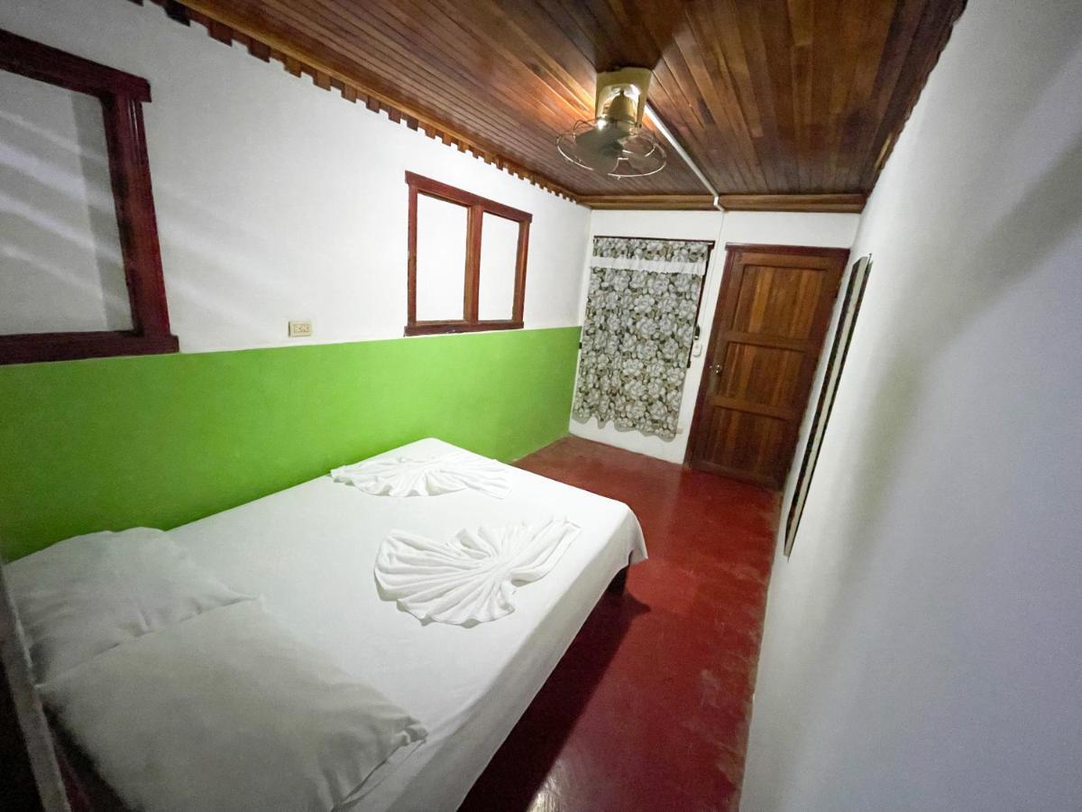 Hotel La Cascada Puntarenas Kültér fotó